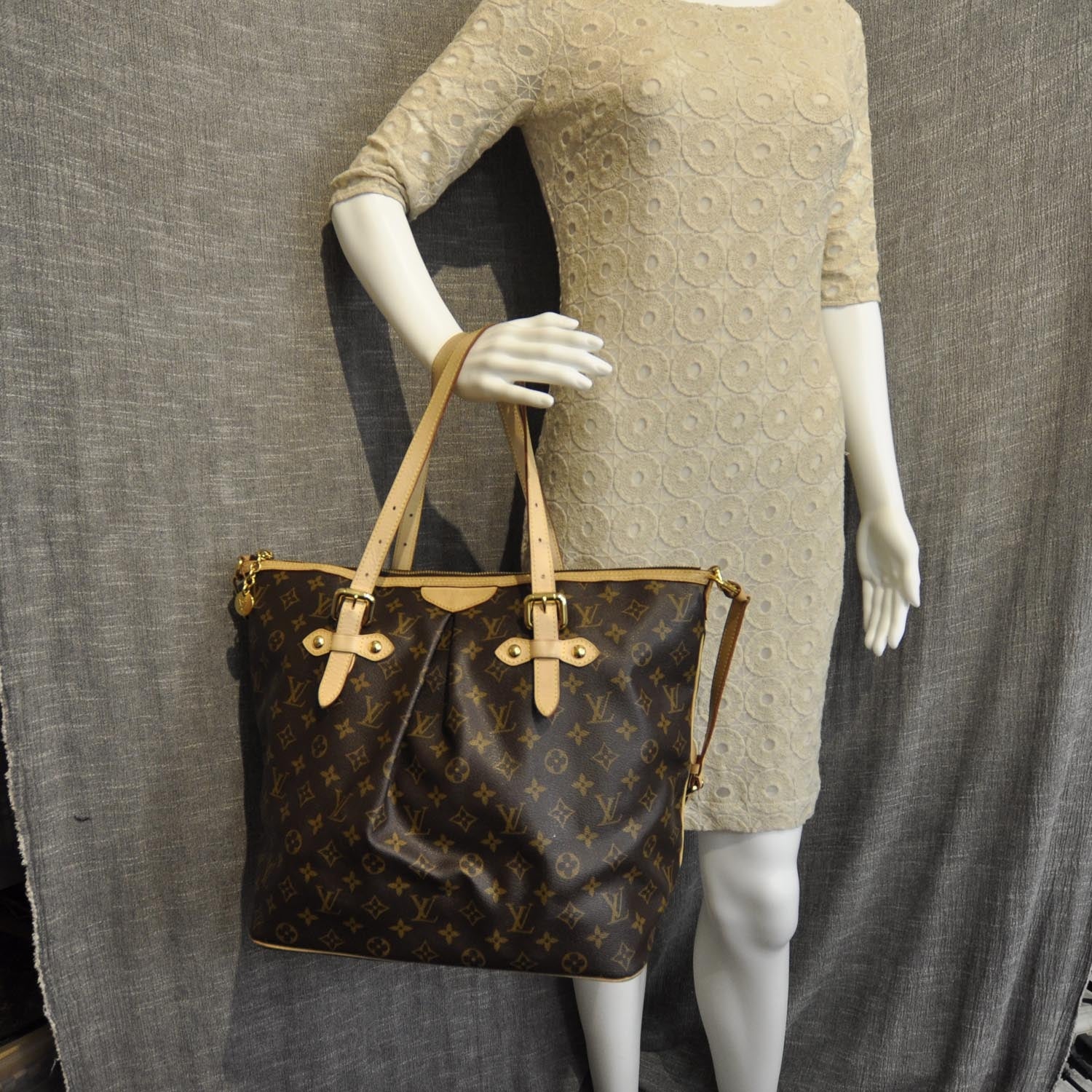 Louis Vuitton Monogram Palermo GM 2 of 9