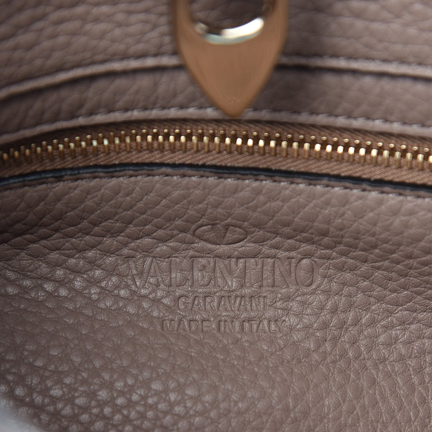 Pebbled Calfskin Mini Rockstud Flip-Lock Messenger Bag Poudre