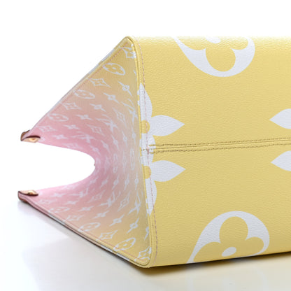 Louis Vuitton Monogram Giant By The Pool Onthego GM Light Pink 20 of 23