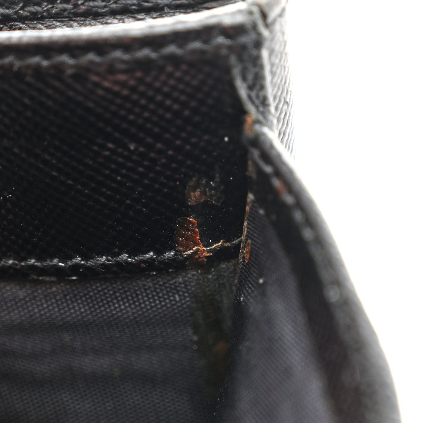 Saffiano Metal Tri-Fold Wallet Black
