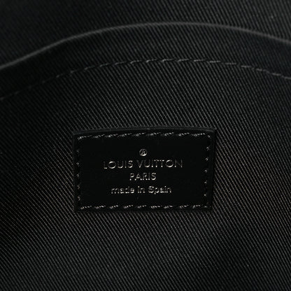 Louis Vuitton Damier Graphite 3D Studio Messenger 6 of 8