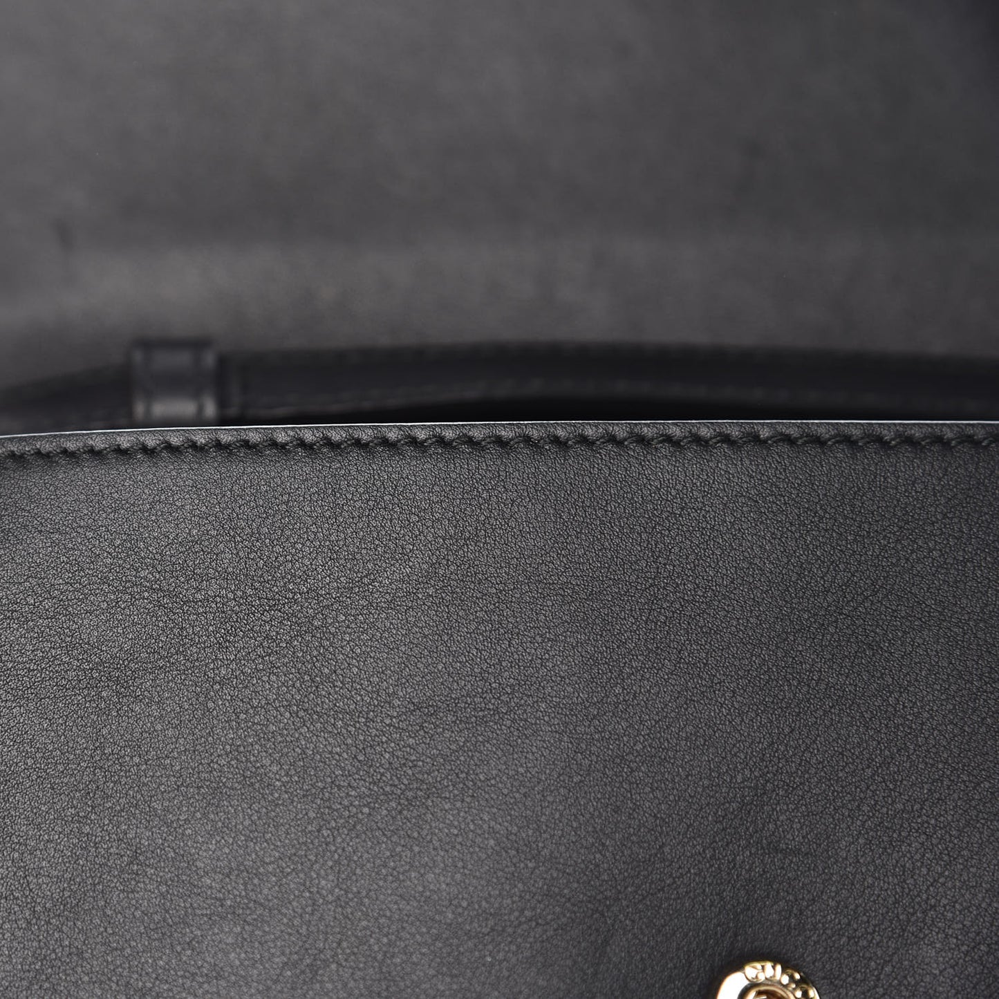 Calfskin Icon Wallet Black