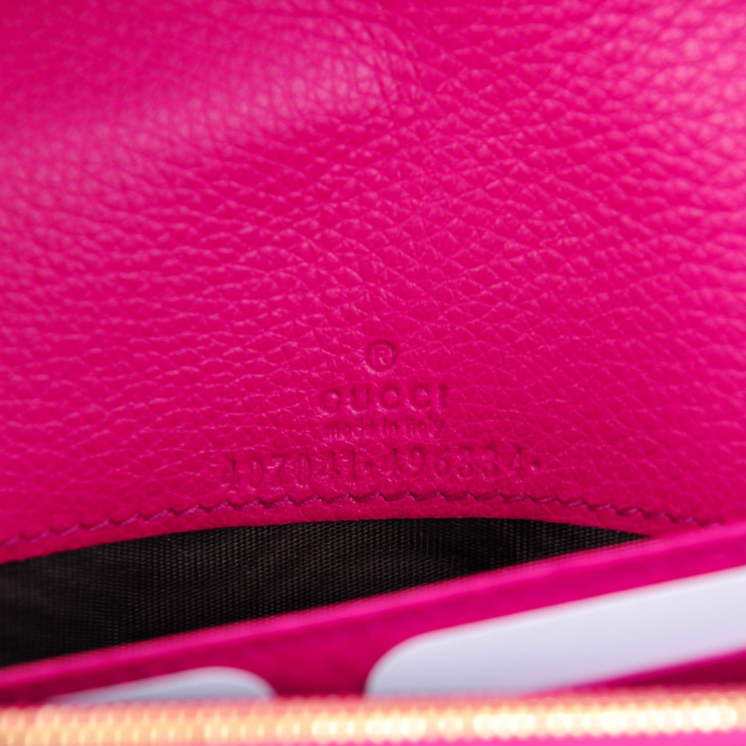 Gucci Pebbled Calfskin Soho Wallet on Chain Bright Bougainvillea 6 of 6