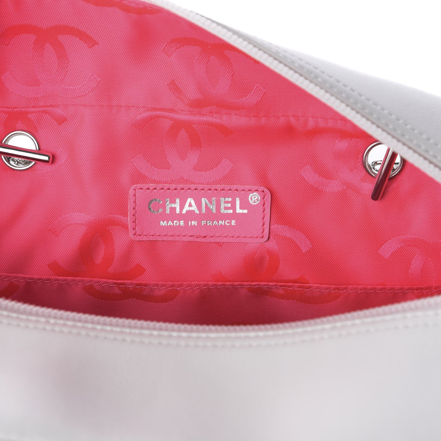Chanel Calfskin Quilted Large Cambon Multipocket Reporter White 16 of 22