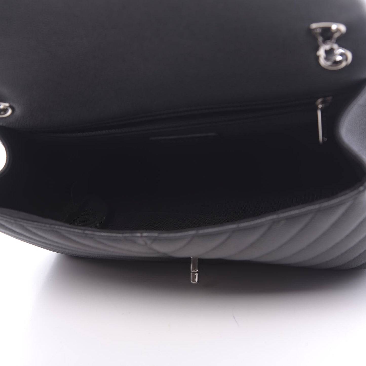 Caviar Chevron Quilted Large Puffy CC Flap Black