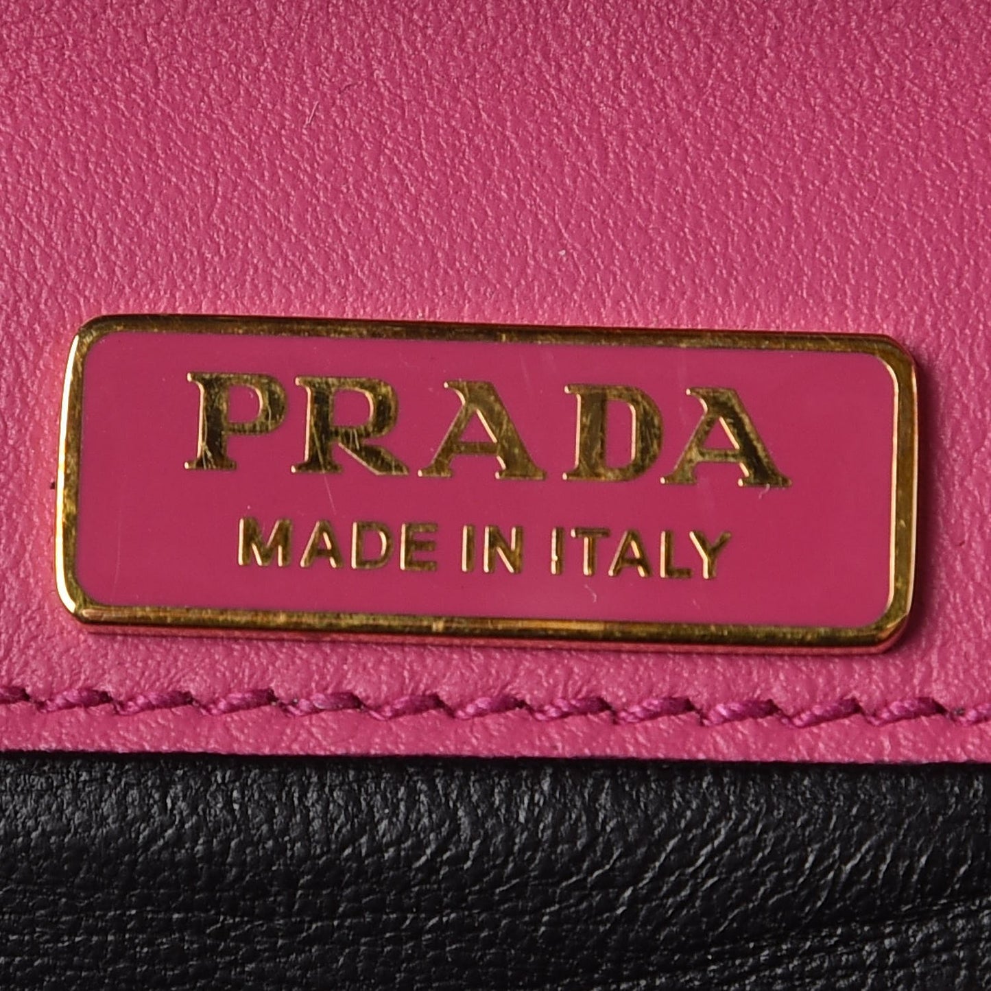 City Calf Saffiano Astrology Cahier Bag Fuxia Black