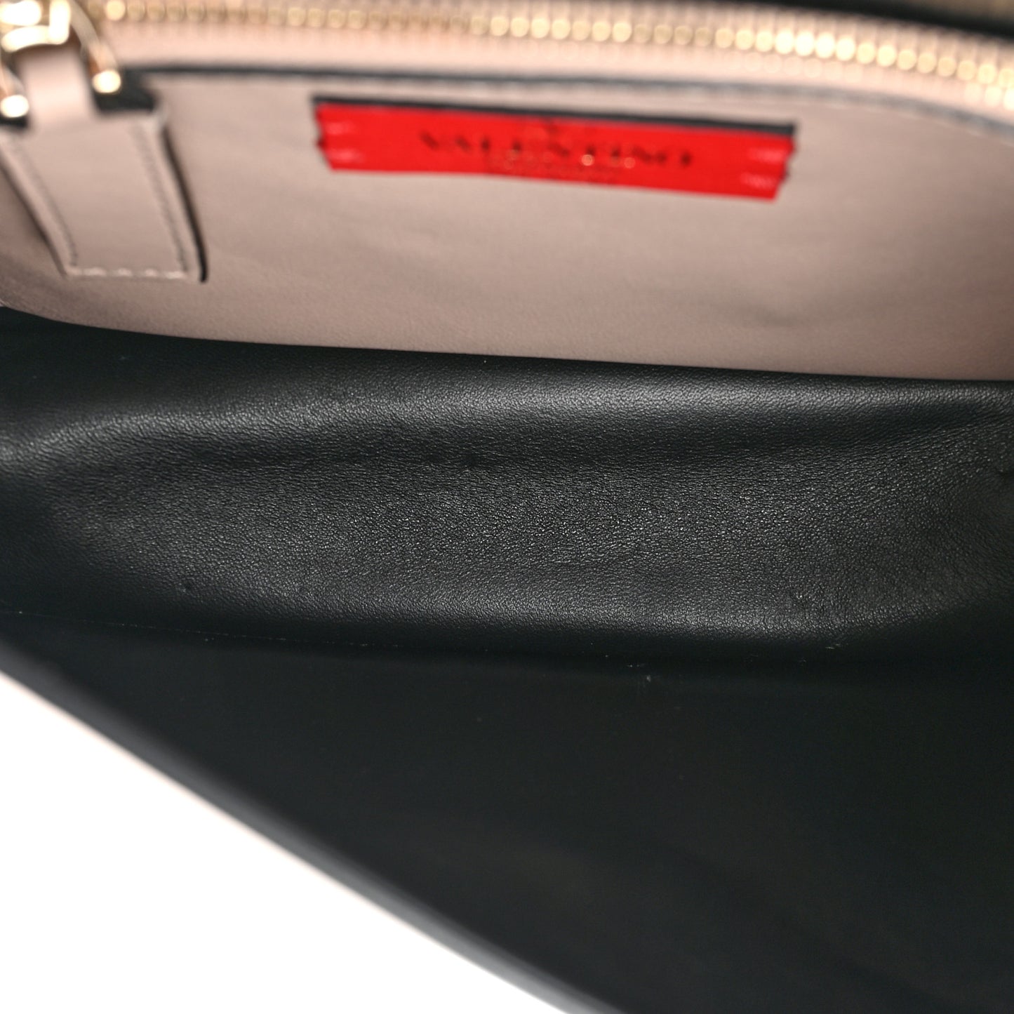 Vitello Rockstud Side Slip Crossbody Poudre