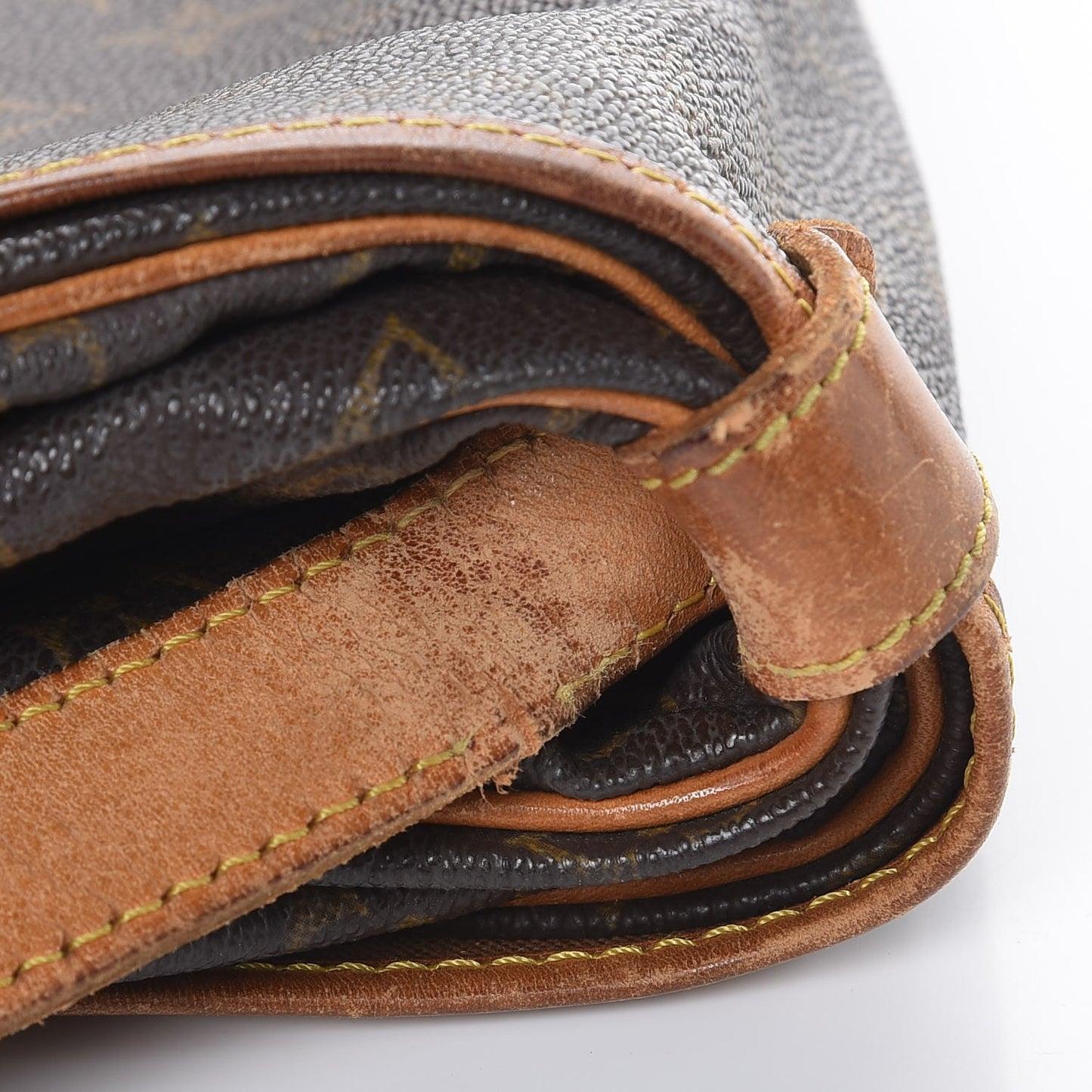Monogram Saumur 35