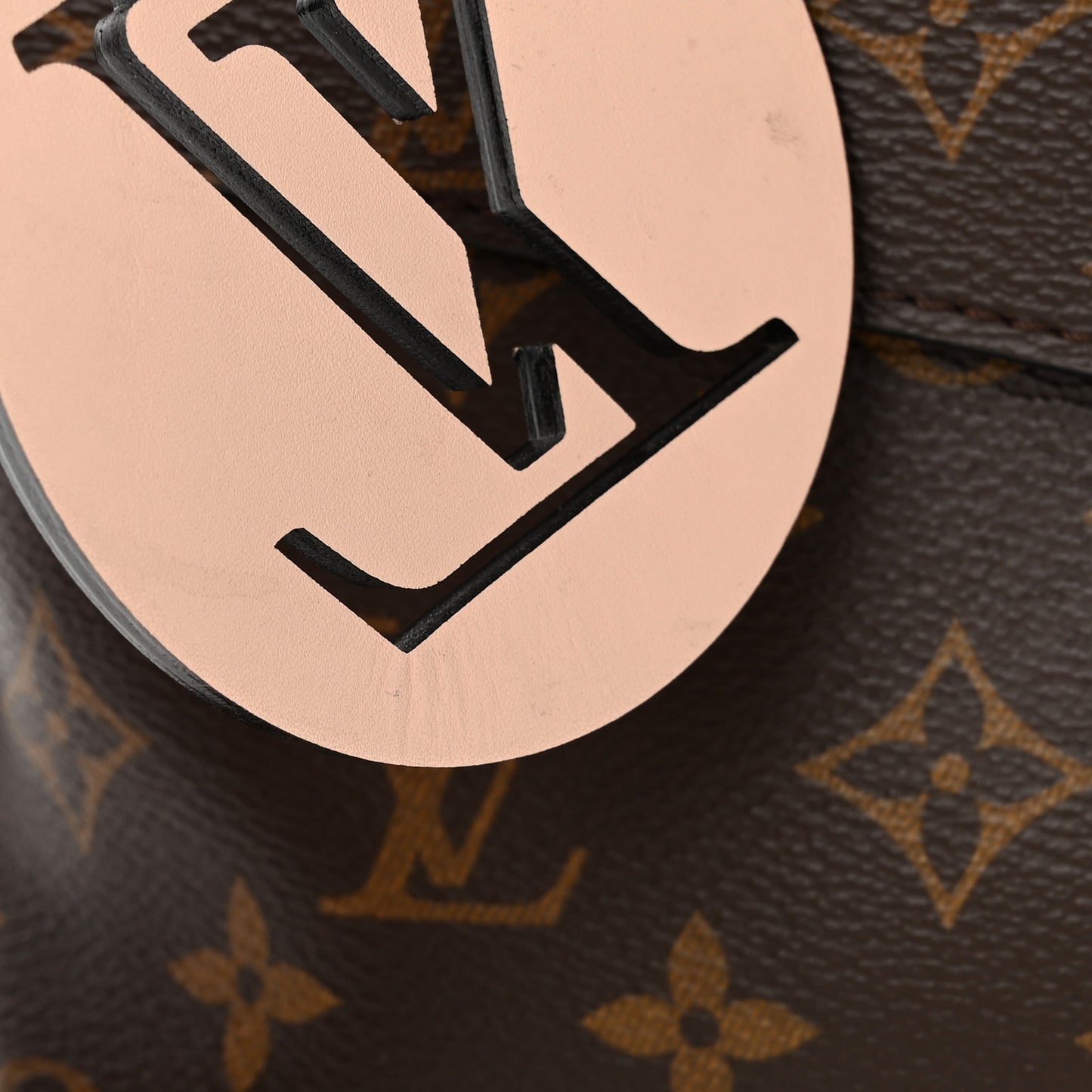 Monogram Beaubourg MM Safran Imperial