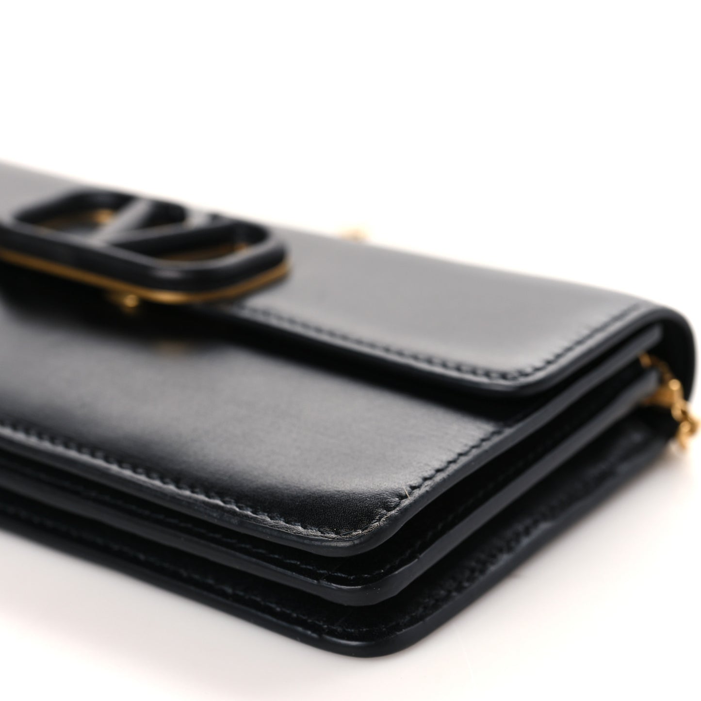 Calfskin VSling Wallet On Chain Black
