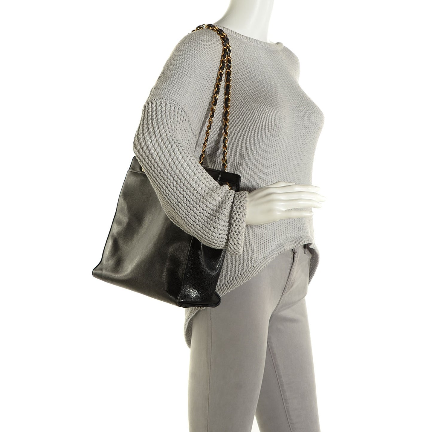 Caviar Shoulder Bag Black
