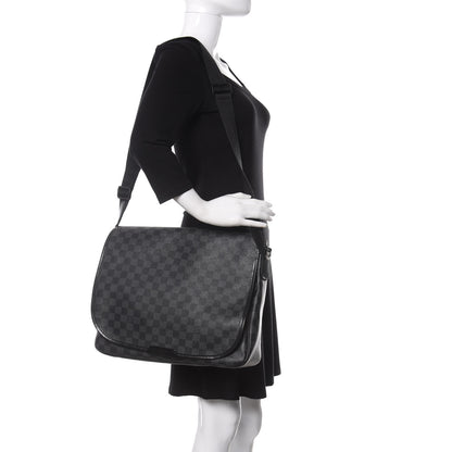 Louis Vuitton Damier Graphite Daniel GM 2 of 15