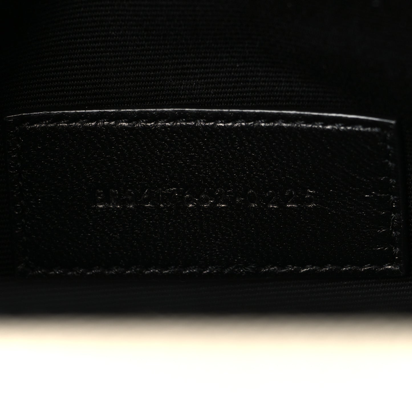 Grain De Poudre Matelasse Chevron Cassandre Envelope Chain Wallet Crema Soft