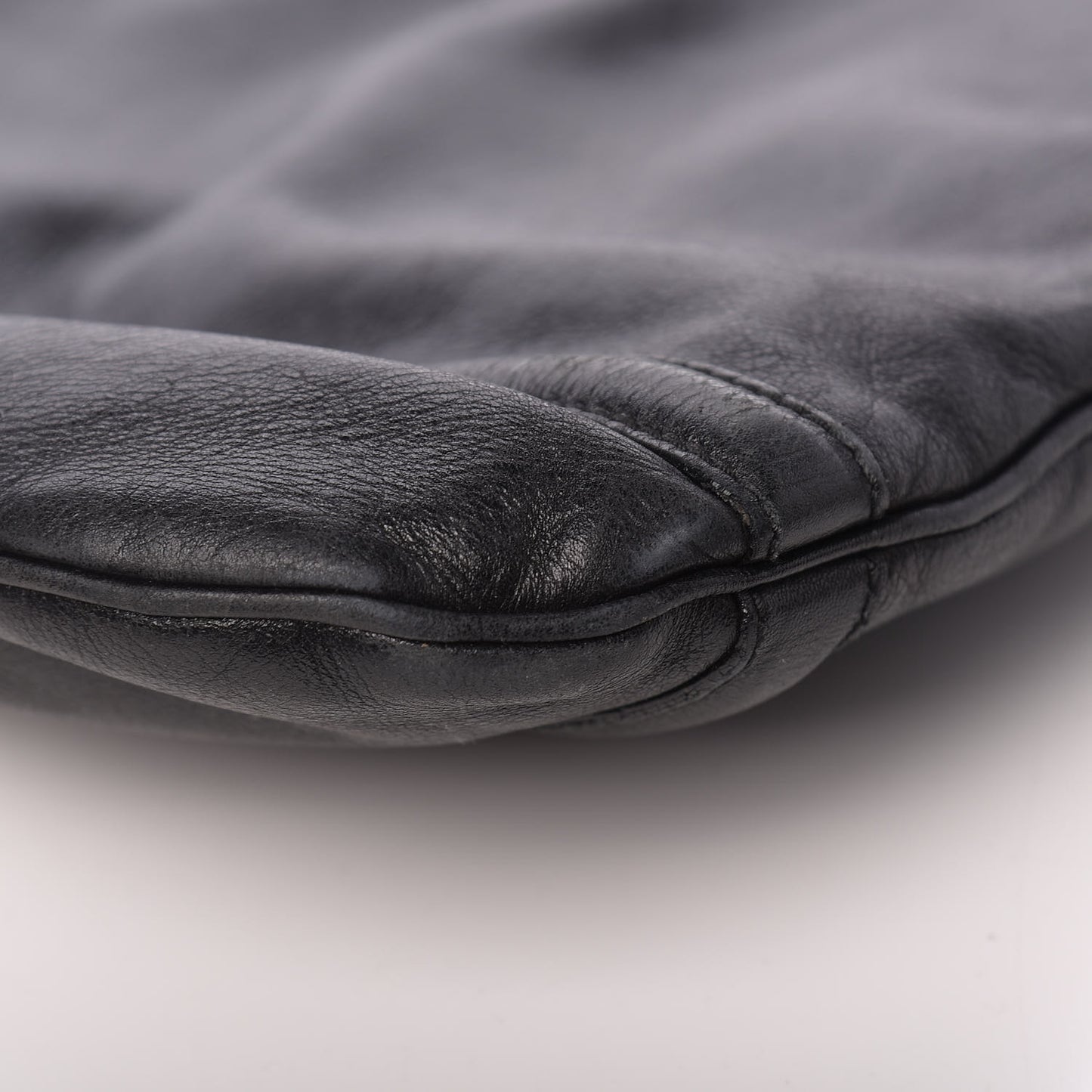 Calfskin Medium Britt Hobo Black
