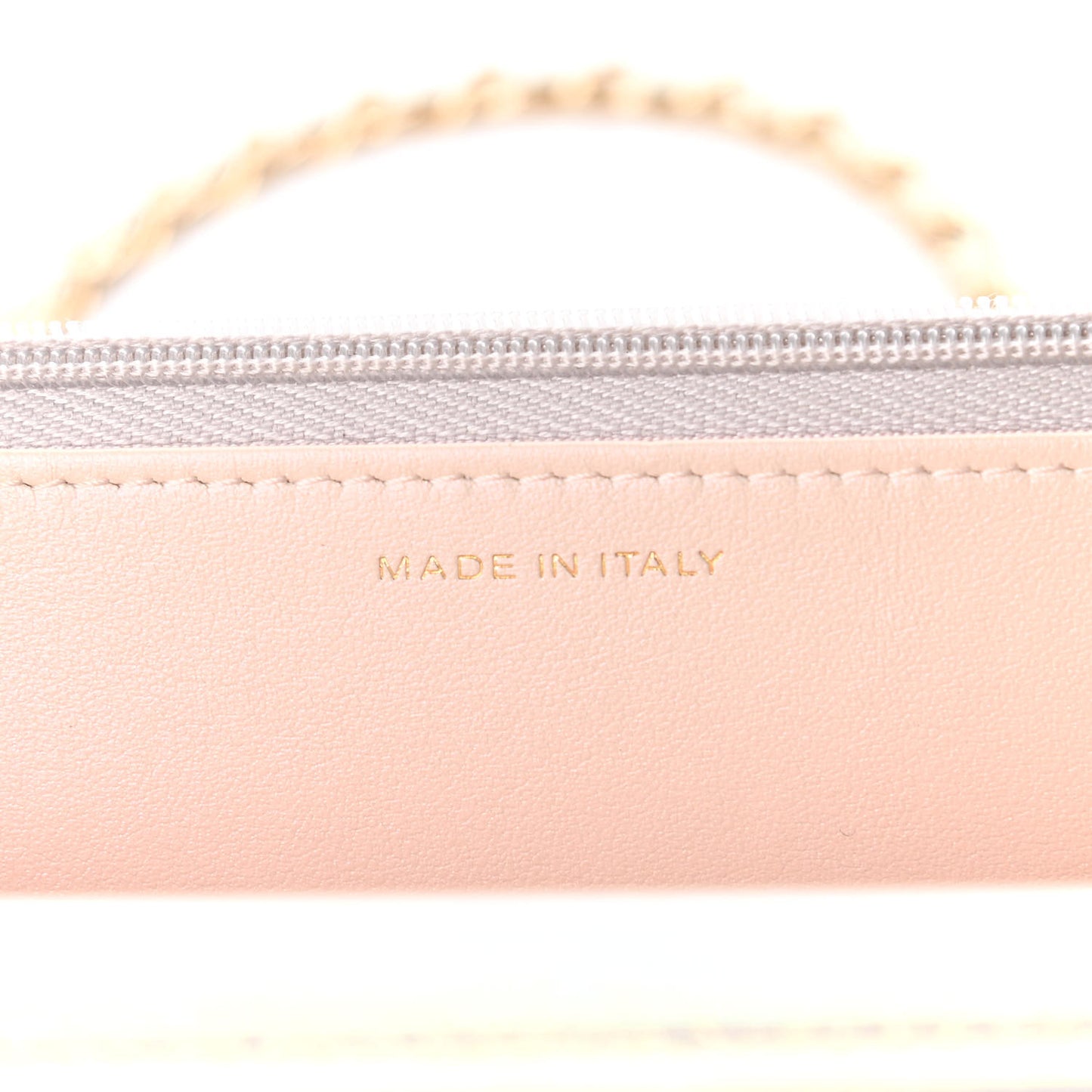 Iridescent Lambskin Quilted Wallet On Chain WOC Ivory