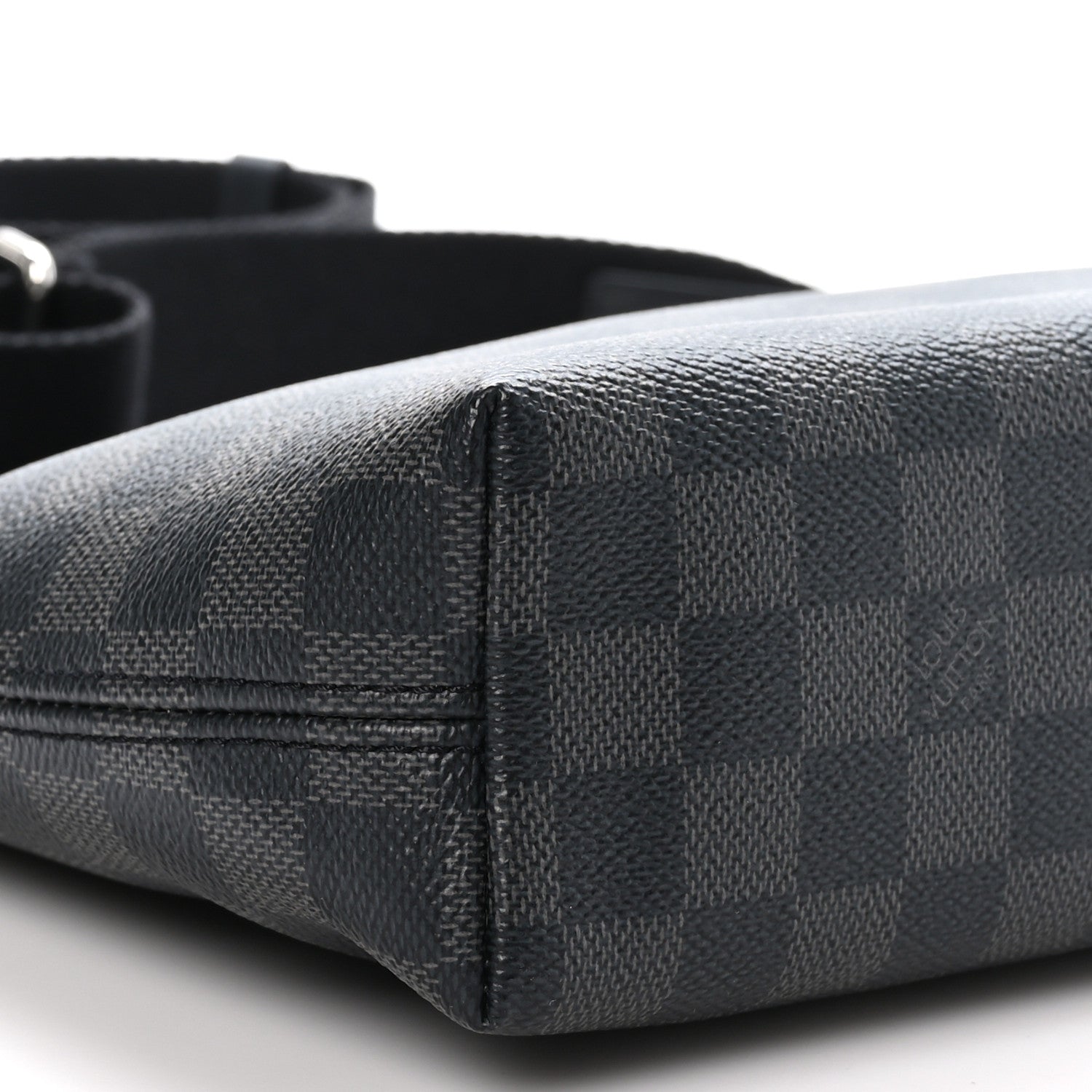 Louis Vuitton Damier Graphite Mick PM 8 of 9