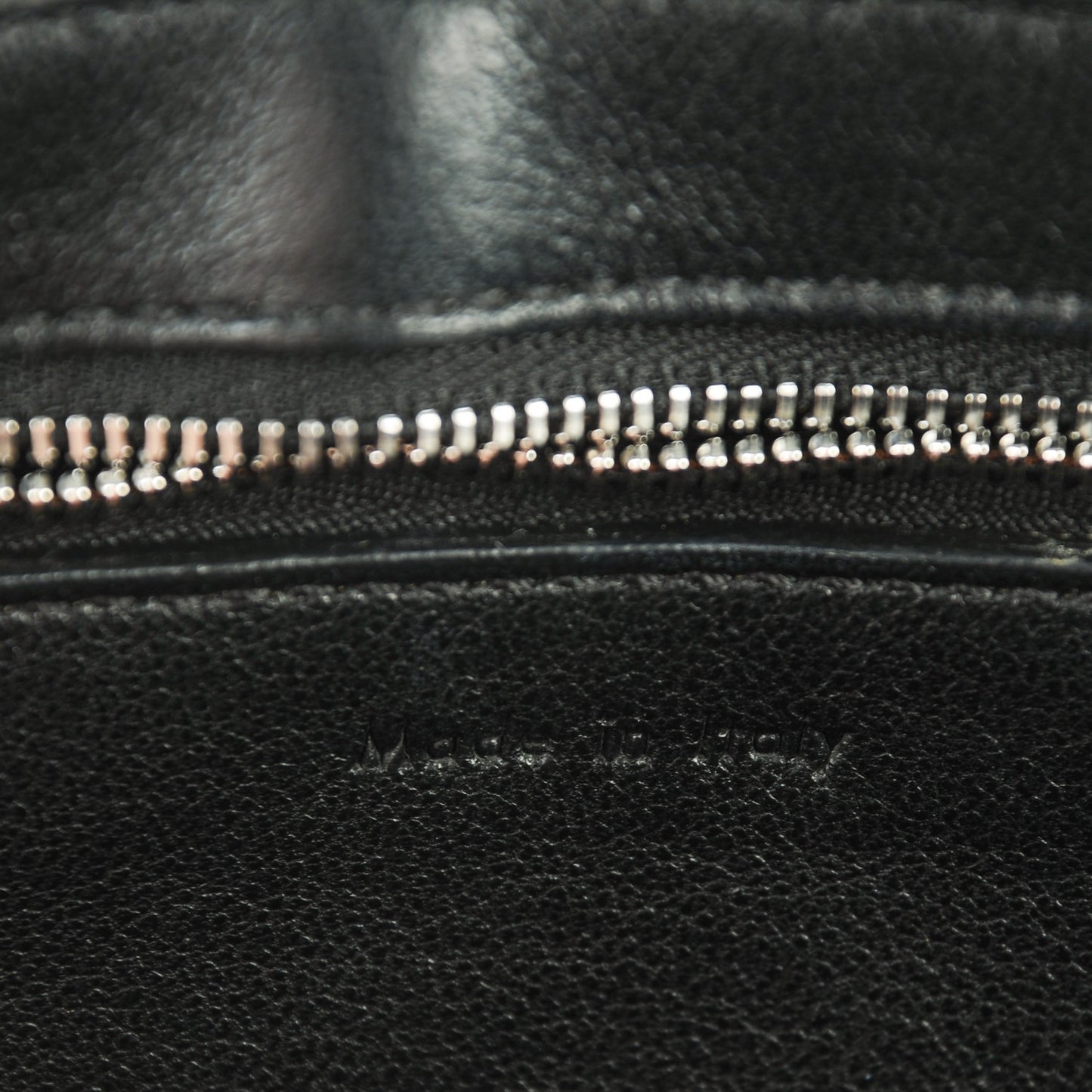 Textured Calfskin Small Bi-Color Edge Shoulder Bag Black Cream