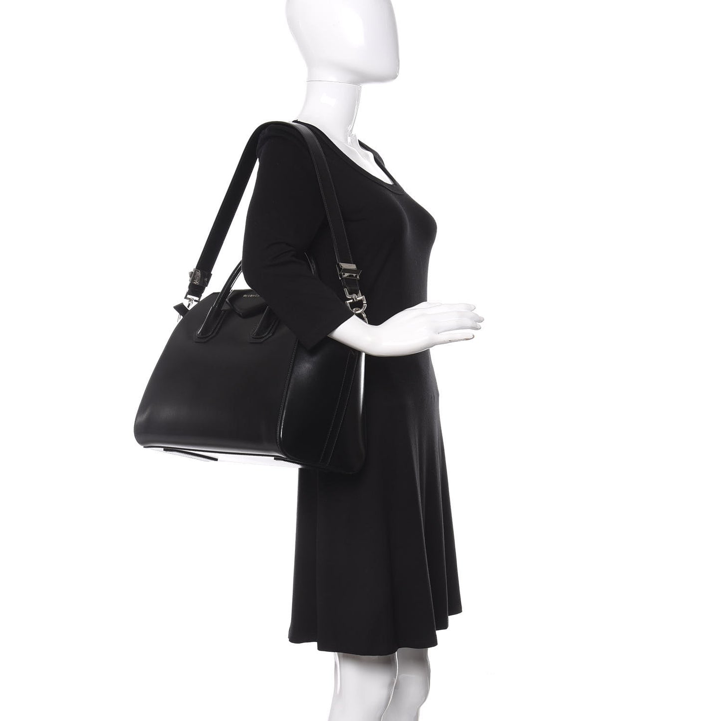 Shiny Lord Calfskin Medium Antigona Black