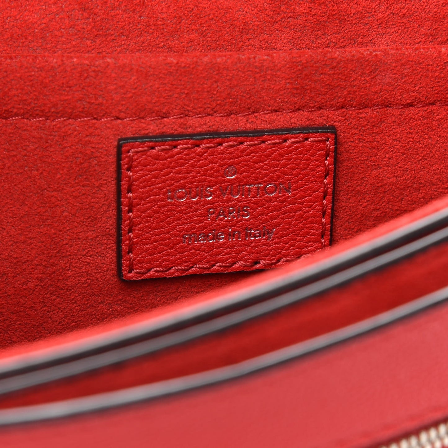 Calfskin Monogram Very Messenger Rubis Red
