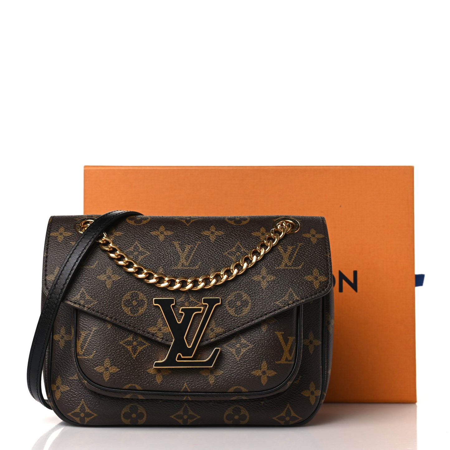 Monogram Passy