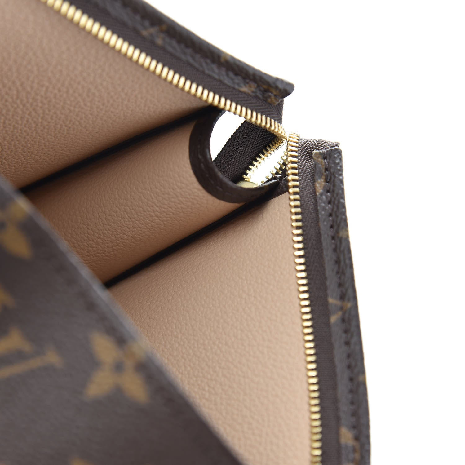 Louis Vuitton Monogram Toiletry Pouch 26 6 of 10