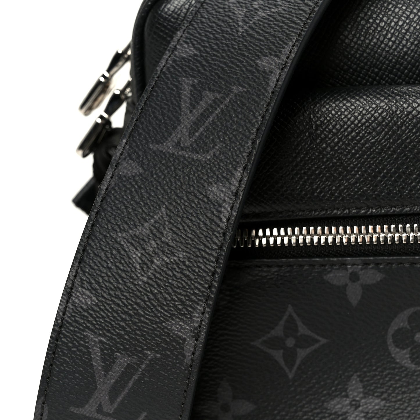 Taiga Monogram Eclipse Outdoor Messenger Black Black