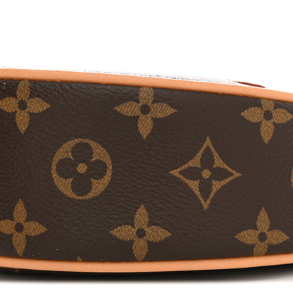 Louis Vuitton Monogram Loop 9 of 9