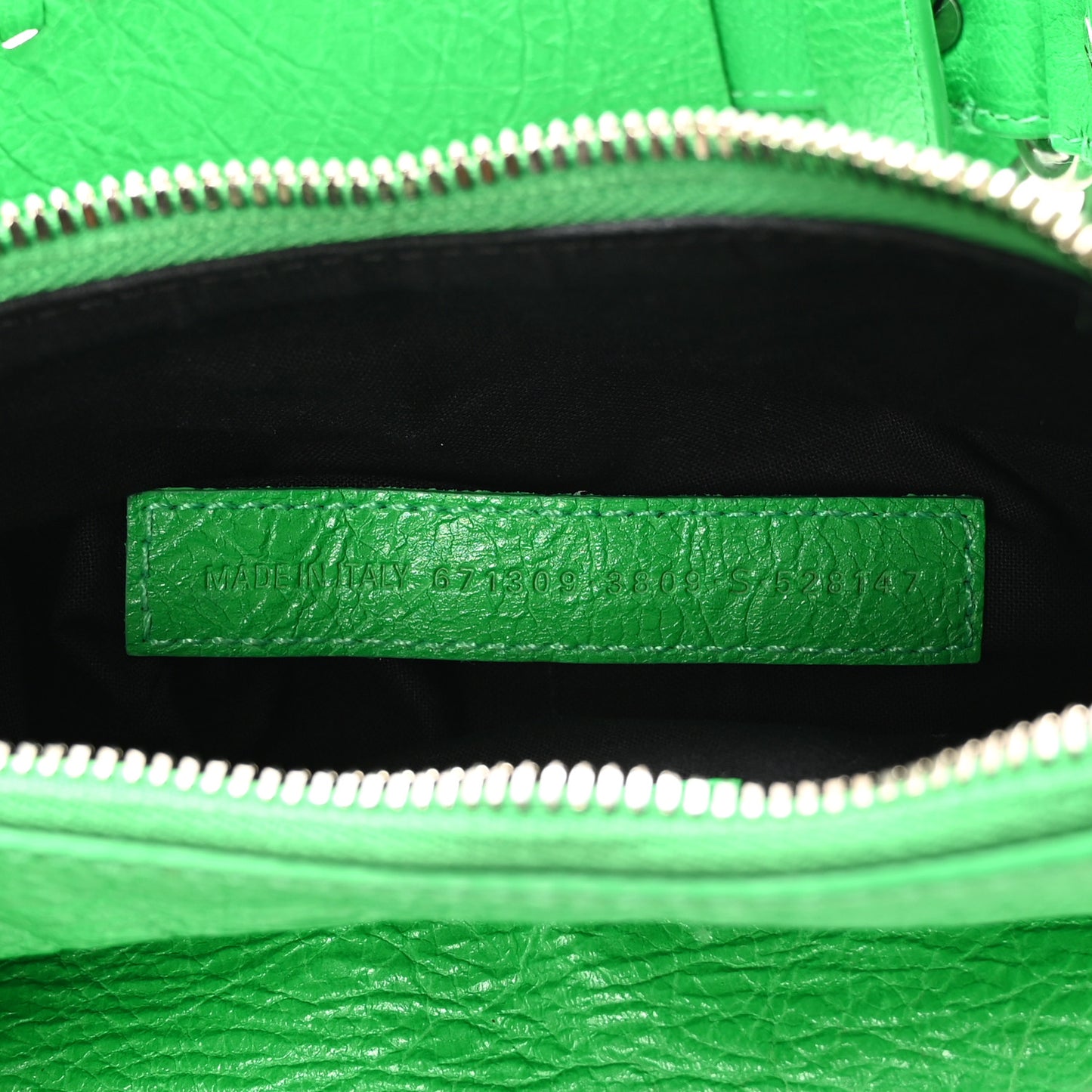 Agneau Arena Le Cagole Shoulder Bag XS Vivid Green