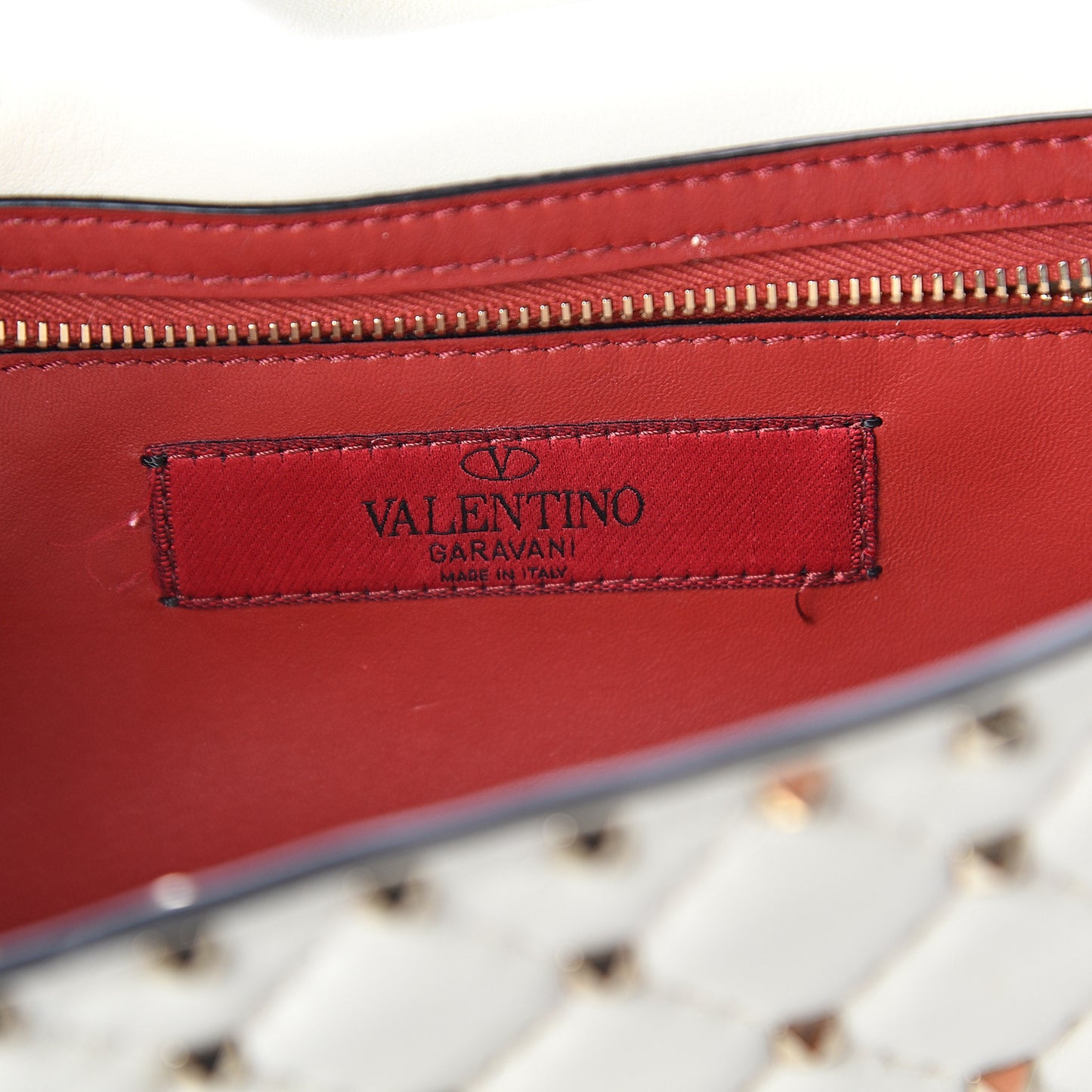 Nappa Rockstud Spike Wallet on Chain Light Ivory