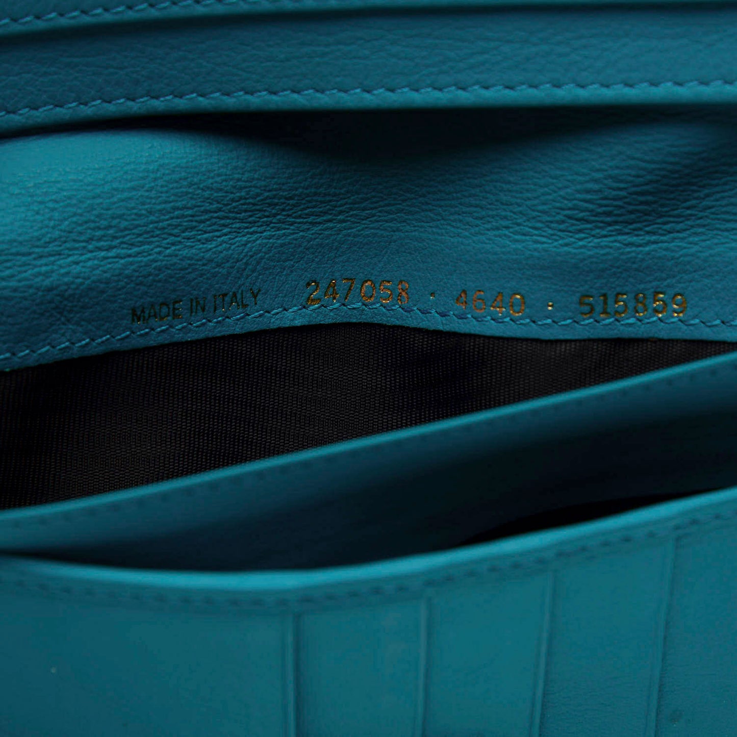 Calfskin Papier Platre Continental Wallet Bleu Paon