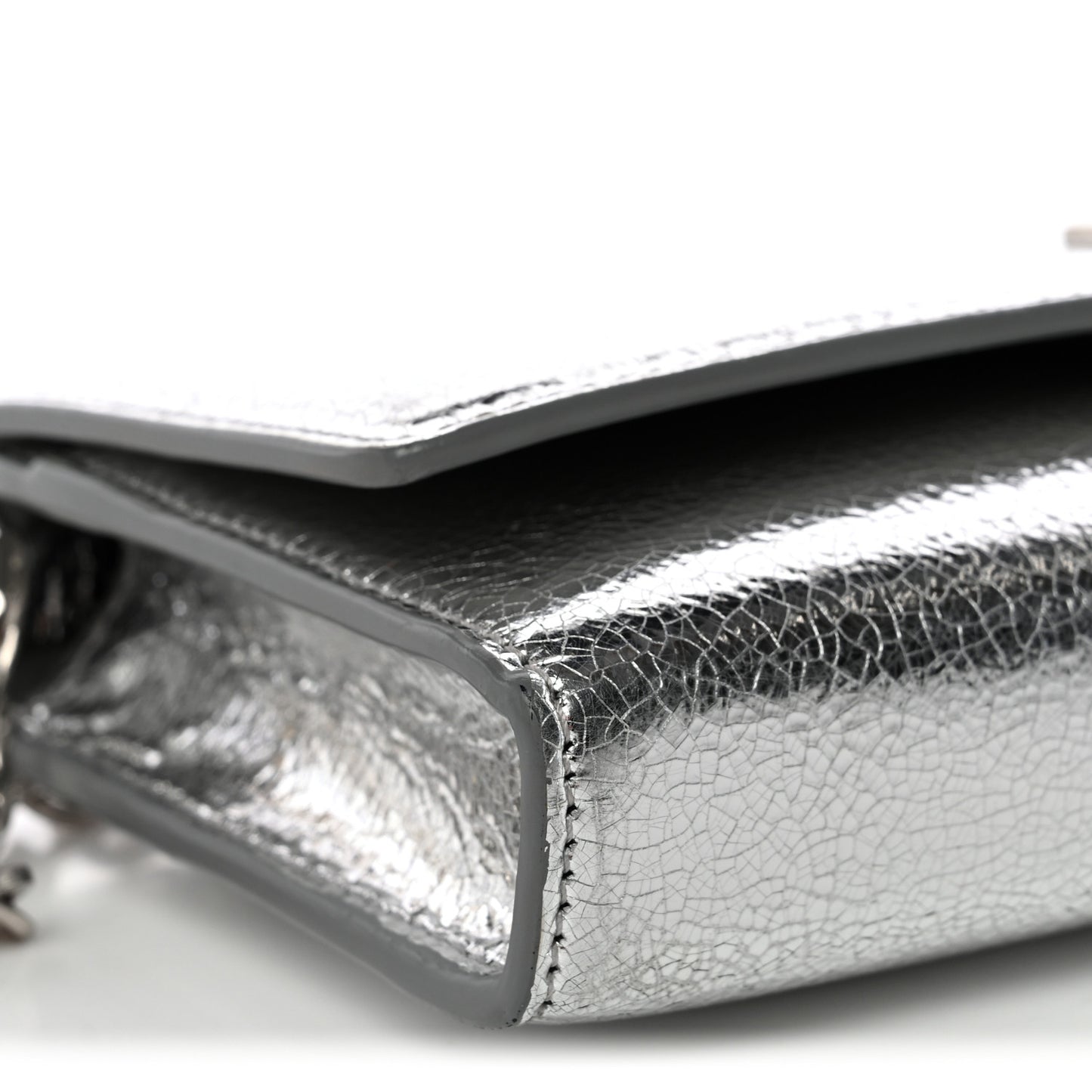 Metallic Lambskin 4G Wallet On Chain Silvery