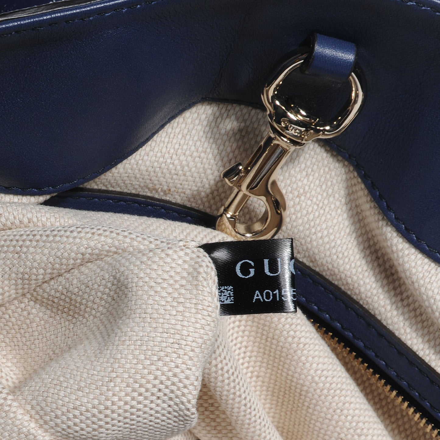 Patent Medium Soho Chain Shoulder Bag Uniform Blue
