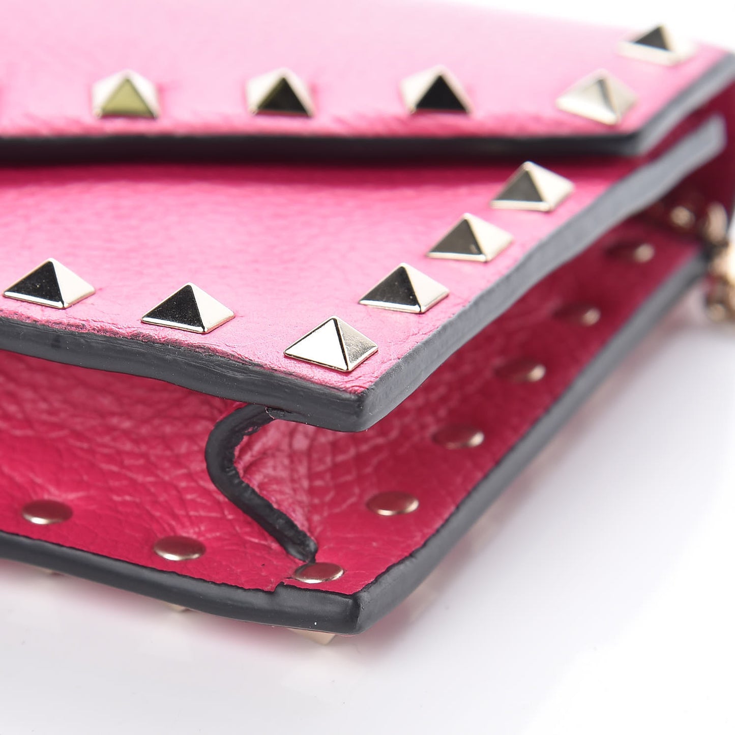 Pebbled Calfskin Rockstud Envelope Wallet on Chain Disco Pink