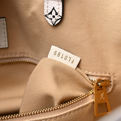 Louis Vuitton Monogram Giant Onthego GM Kaki Beige 7 of 13