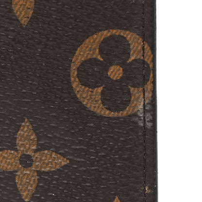 Louis Vuitton Monogram Passport Cover 8 of 9
