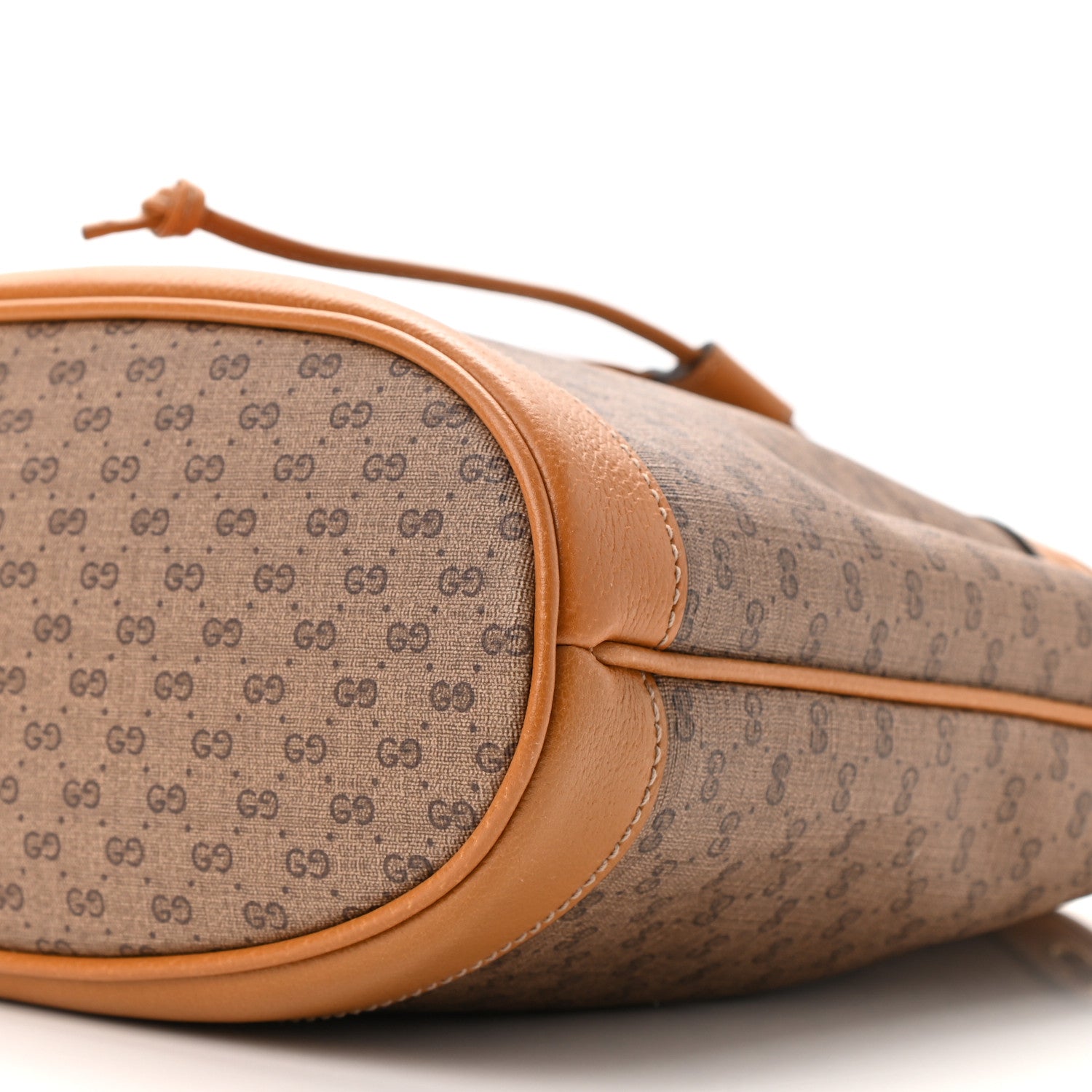 Gucci X DISNEY Mini Vintage GG Supreme Monogram Bucket Bag Beige Vintage Sun Oil 18 of 18