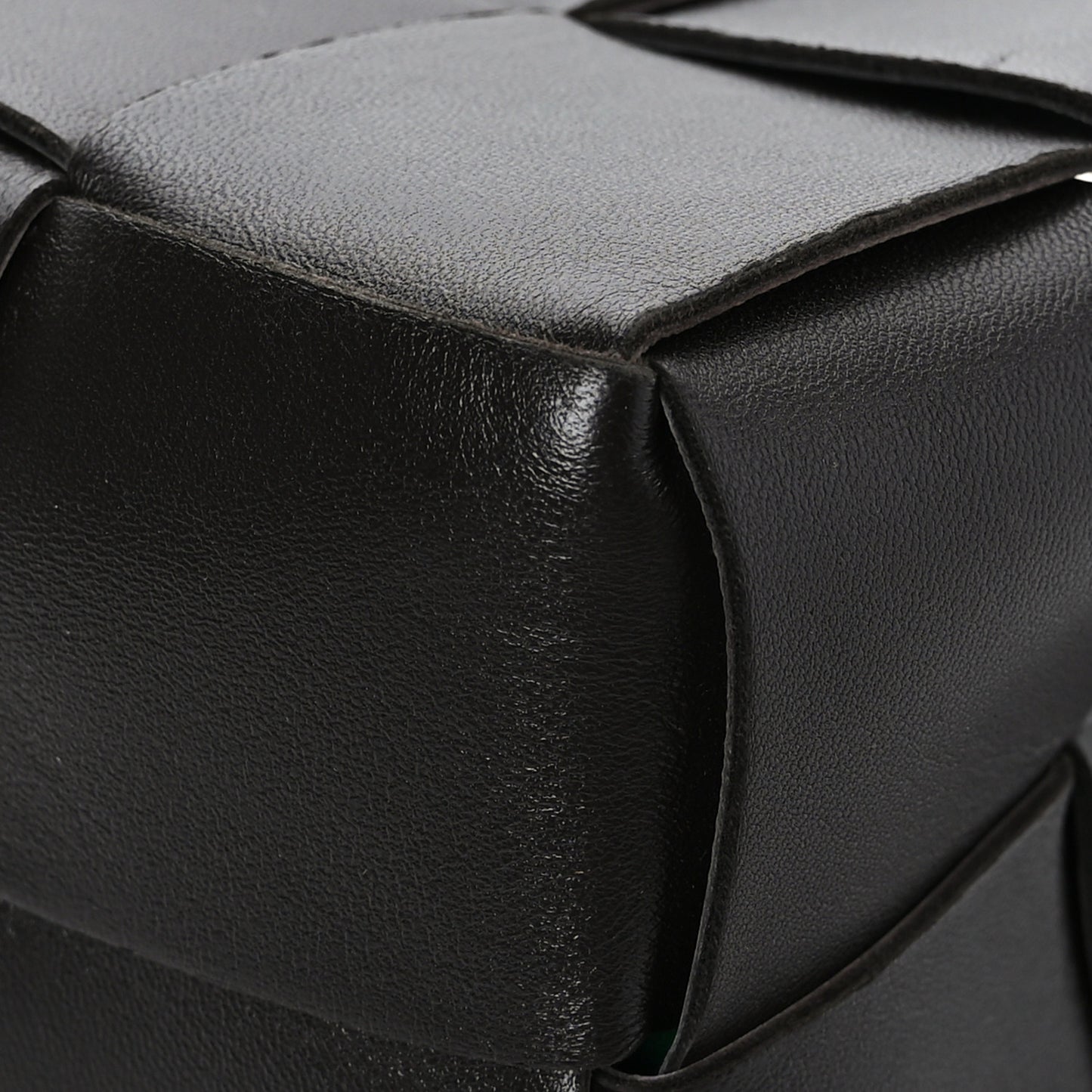 Nappa Maxi Intrecciato Cassette Bucket Bag Fondant