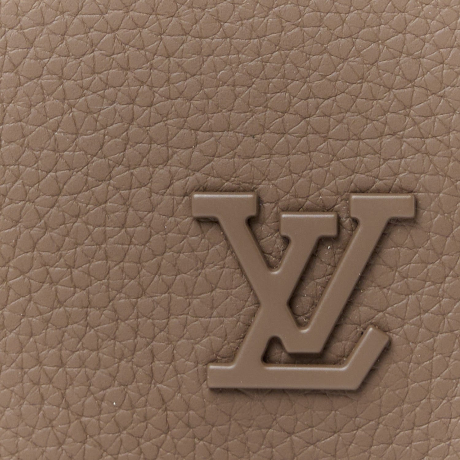 Louis Vuitton Grained Calfskin Aerogram Pocket Organizer Moka 7 of 7