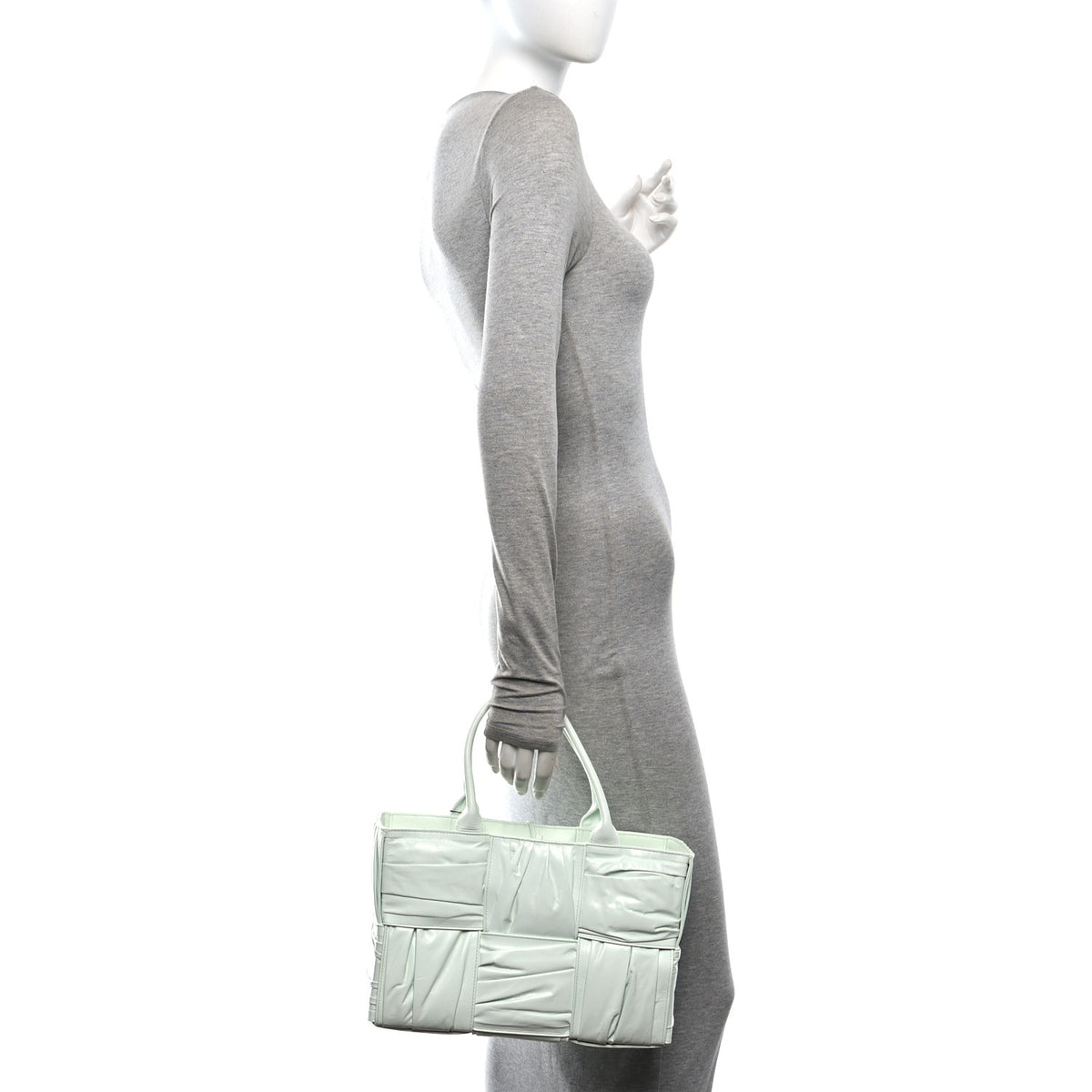 Foulard Intrecciato Pleated Medium Arco Tote Glacier