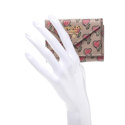 Prada Vitello Move Love Print Envelope Tri-Fold Wallet Cipria 2 of 9
