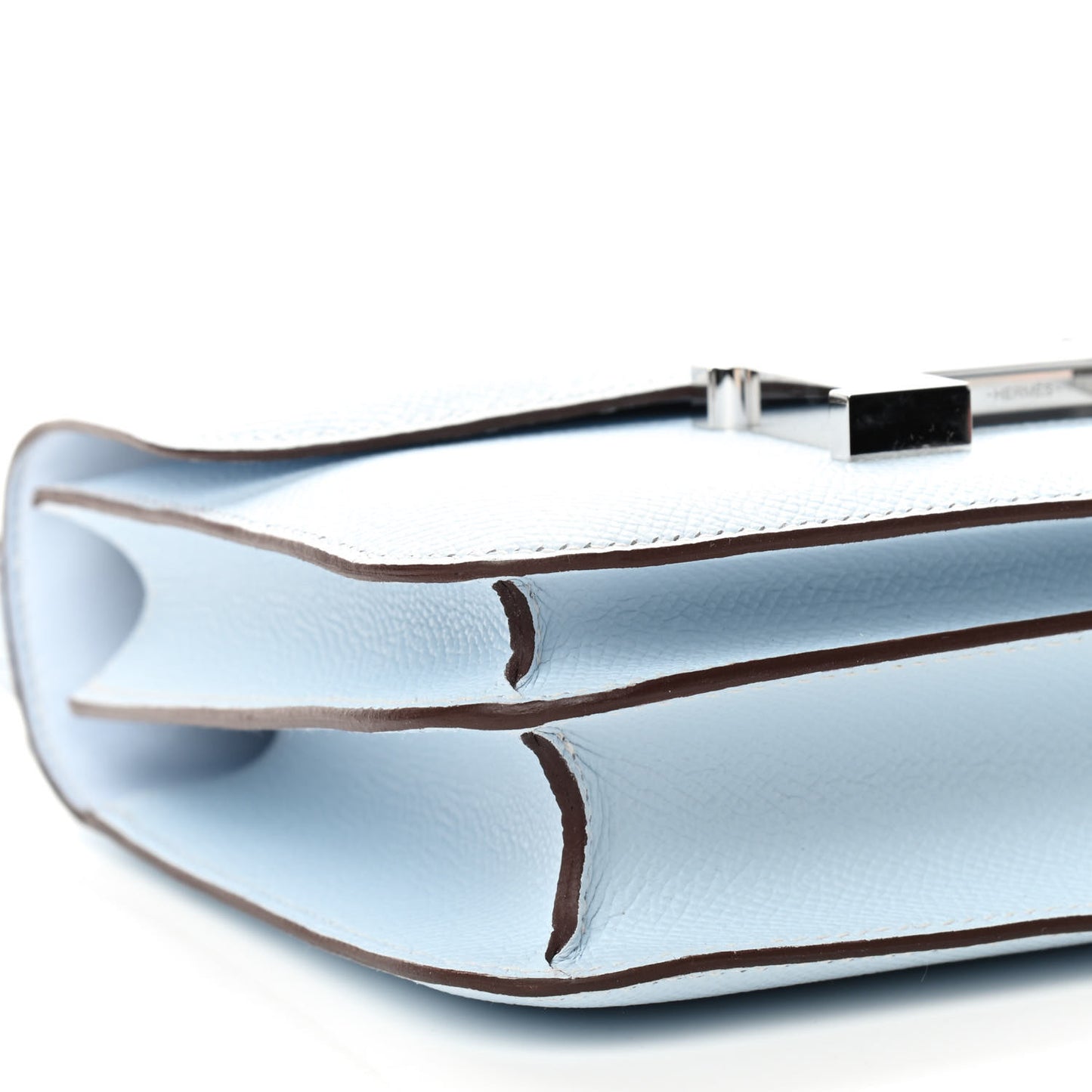 Epsom Constance 18 Bleu Brume