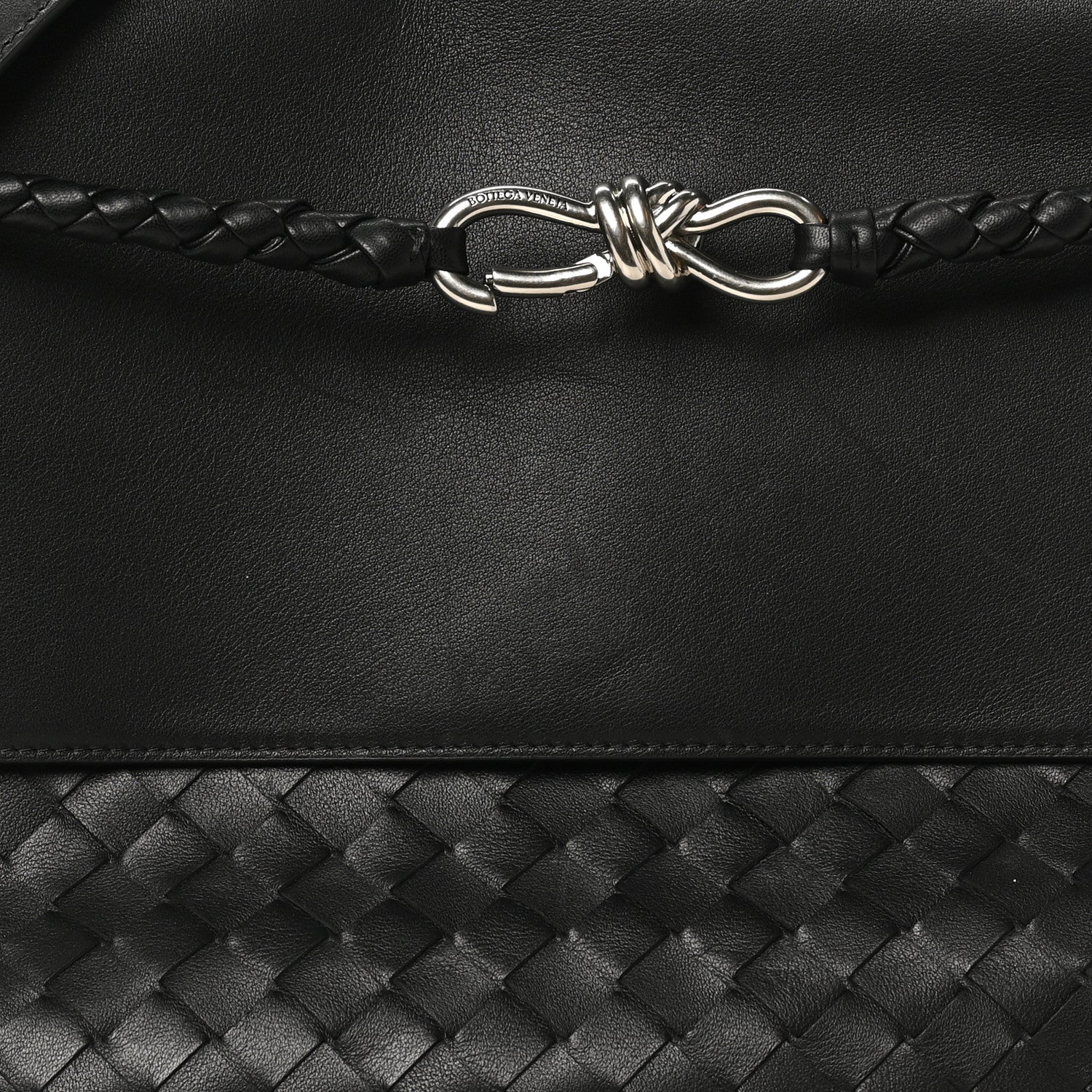 Bottega Veneta Calfskin Intrecciato Medium Andiamo Messenger Bag Black 8 of 10