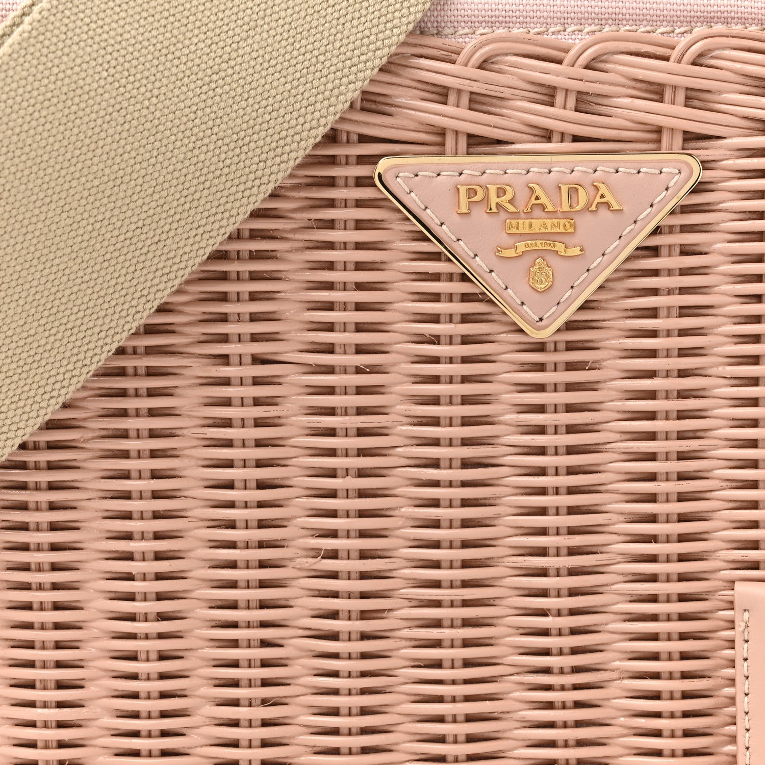 Prada Midollino Canapa Tote Pesca 1655304 – FASHIONPHILE