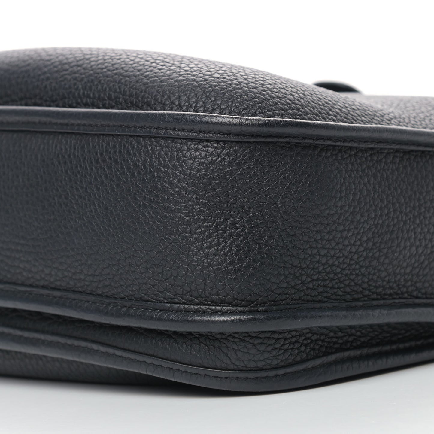 Taurillon Clemence Evelyne III PM Black