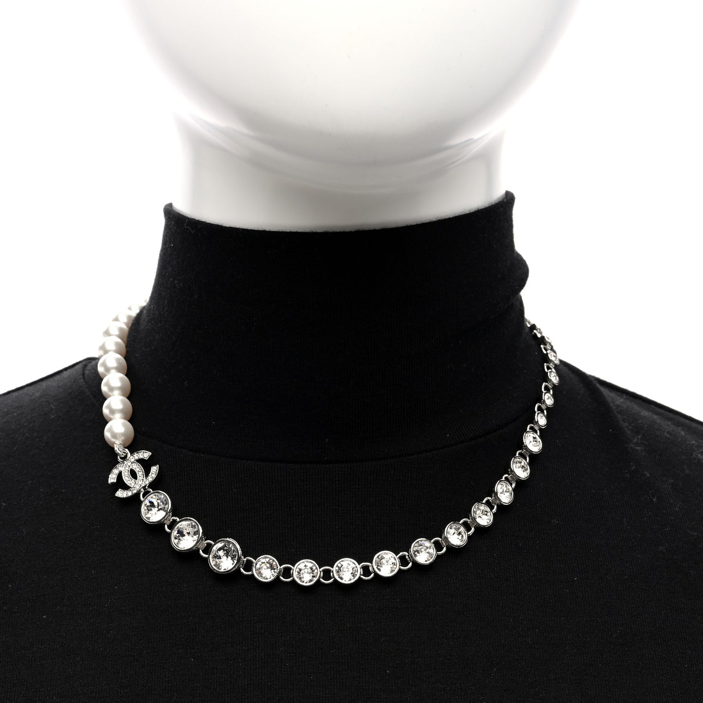 Pearl Crystal CC Choker Necklace Silver Pearly White