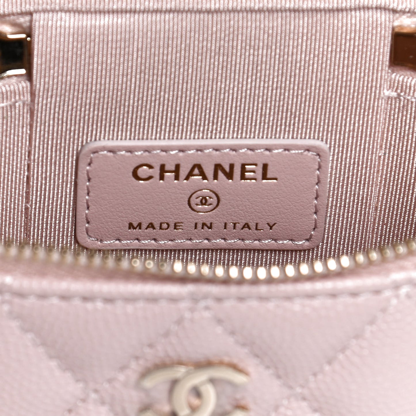 Caviar Quilted Small Vertical Coco Beauty Vanity Case With Chain Light Pink