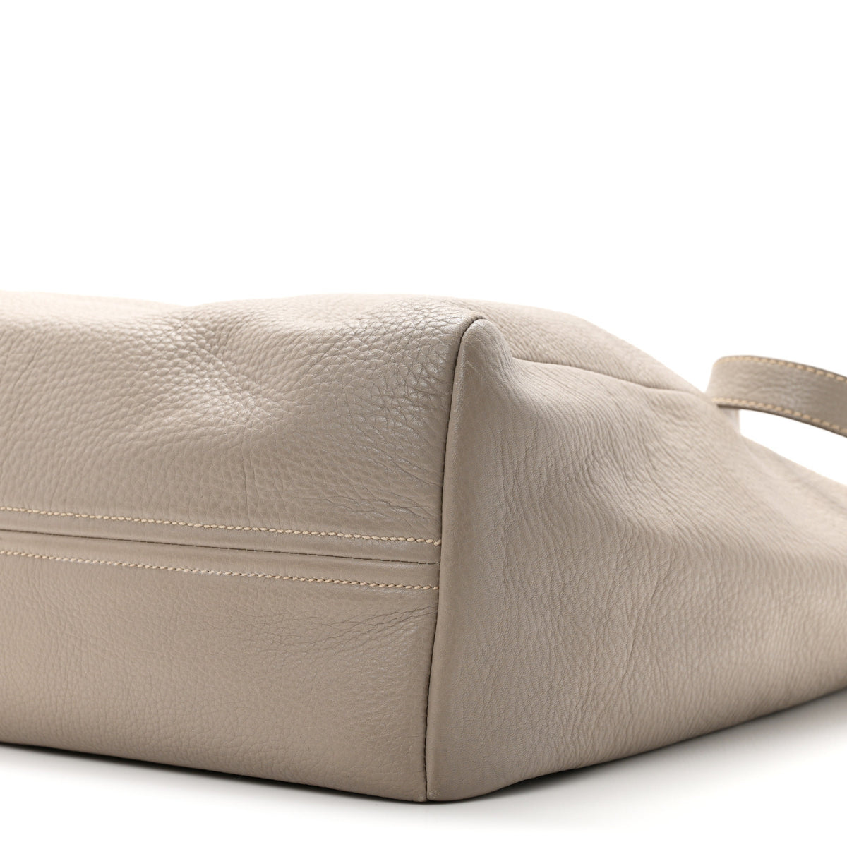 Vitello Daino Shopping Tote Argilla