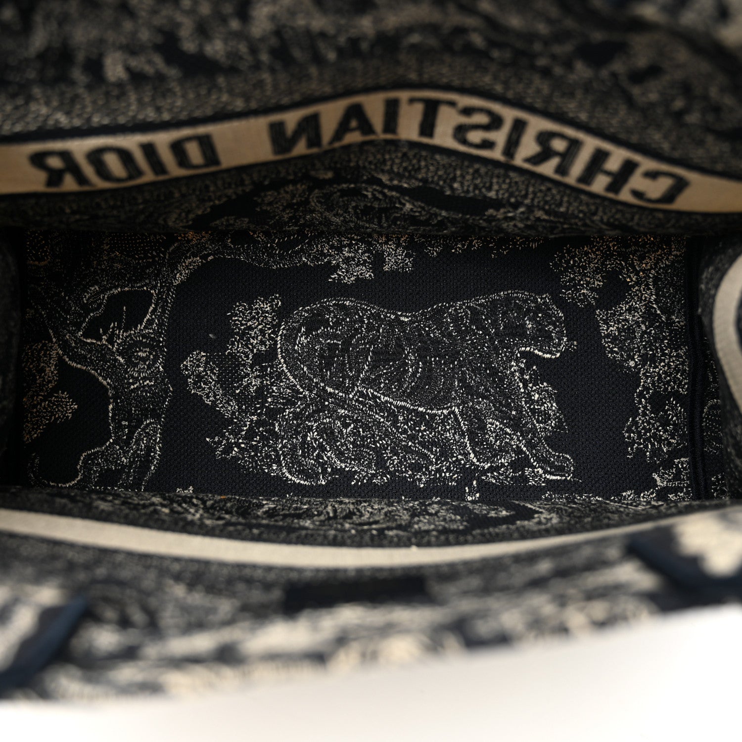 Christian Dior Canvas Embroidered Medium Dioriviera Toile De Jouy Reverse Book Tote Blue 5 of 15