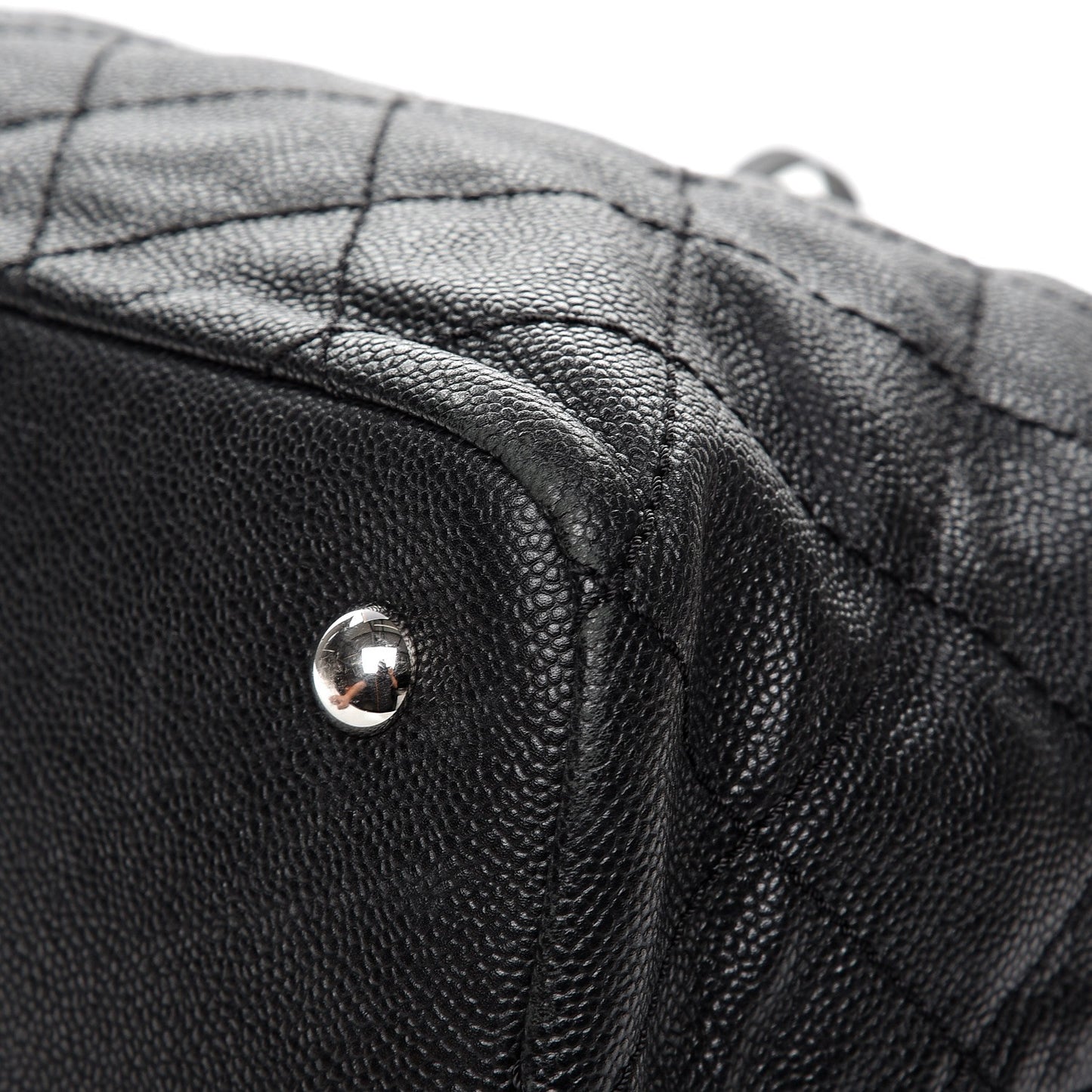 Grained Calfskin Quilted Large Daily Shopping Tote Black