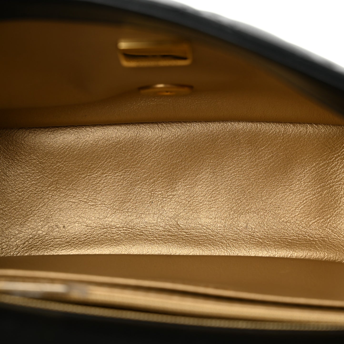 Lambskin Quilted Mini Pearl Crush Flap Black